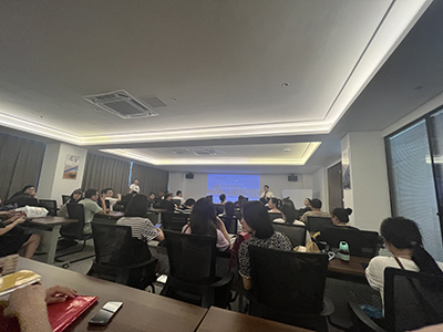 Seminários de treinamento para o departamento de vendas de fitas Fujian Youyi
